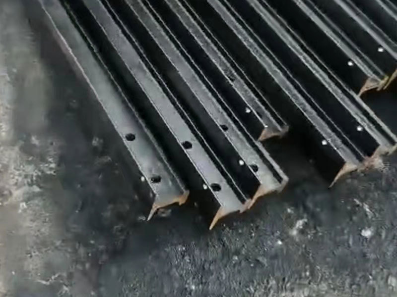 鋼軌切割打孔